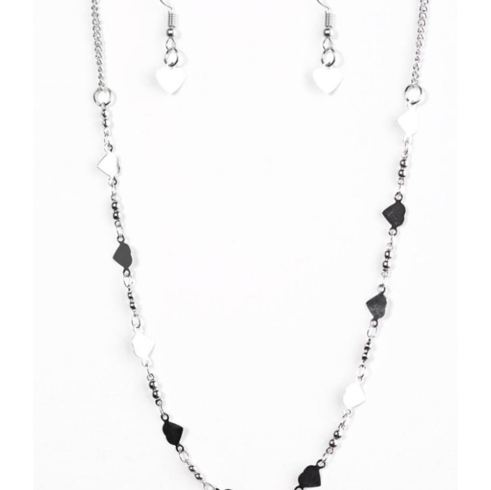 FIERCE HEARTS-Necklace, earrings and bracelet